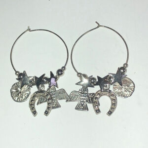 Vintage Silver Tone Dangling Sand Dollar Horseshoe Lucky Boho Pierced Earrings